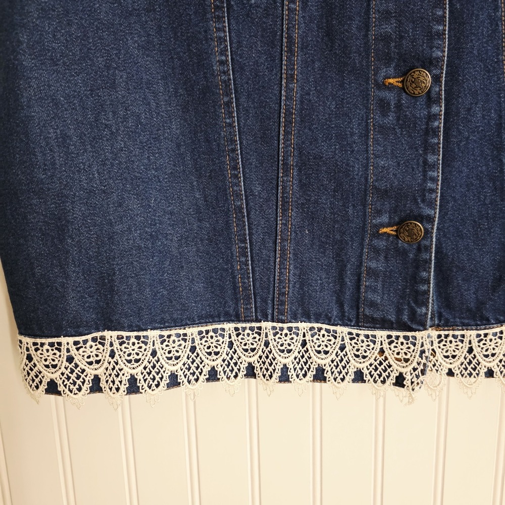 Cassee's Denim Vest w/ Lace Trim | Vintage-Inspired | Feminine Boho  Size L - Picture 5 of 6